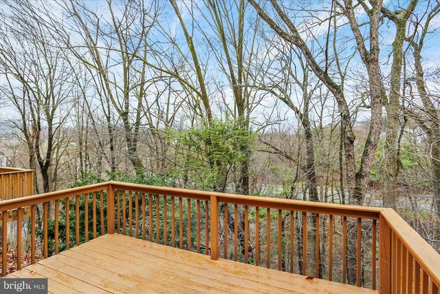 1442 MAPLEWOOD DR, New Cumberland, PA 17070