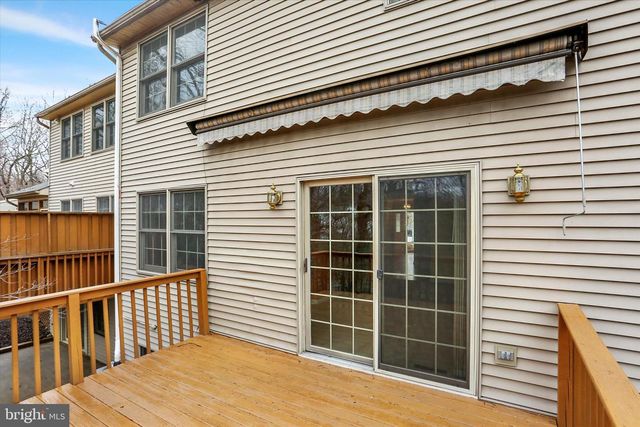 1442 MAPLEWOOD DR, New Cumberland, PA 17070