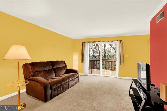 1442 MAPLEWOOD DR, New Cumberland, PA 17070