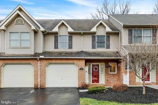 1442 MAPLEWOOD DR, New Cumberland, PA 17070