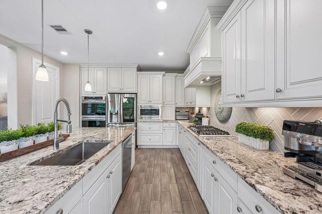 16810 Harbor Falls Drive, Cypress, TX 77433