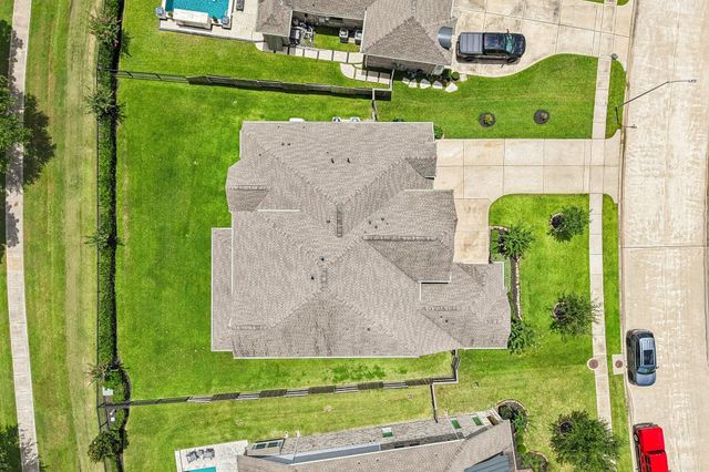 16810 Harbor Falls Drive, Cypress, TX 77433