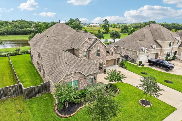 16810 Harbor Falls Drive, Cypress, TX 77433
