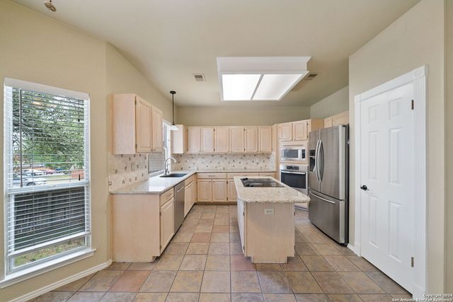 711 ARCH STONE, San Antonio, TX 78258