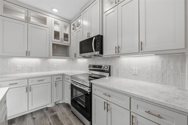 4007 S Denley Drive, Dallas, TX 75216