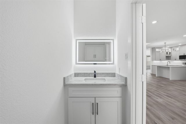 4007 S Denley Drive, Dallas, TX 75216