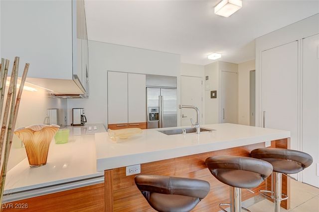 3722 Las Vegas Boulevard 2010, Las Vegas, NV 89158