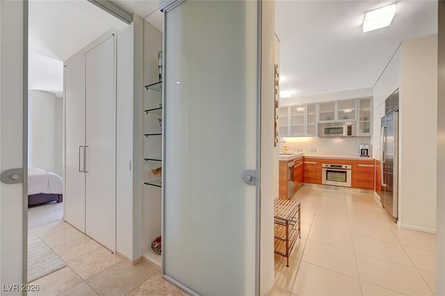 3722 Las Vegas Boulevard 2010, Las Vegas, NV 89158