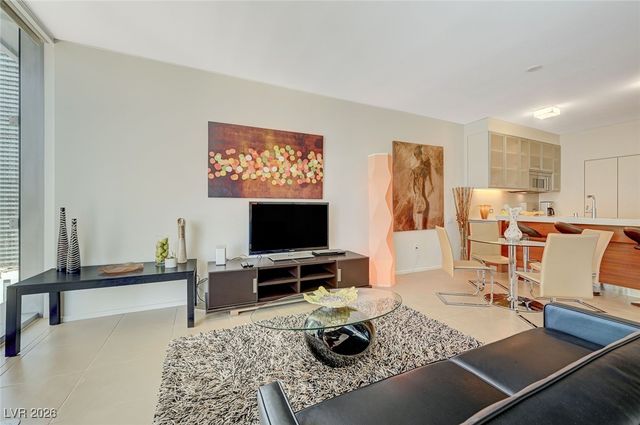 3722 Las Vegas Boulevard 2010, Las Vegas, NV 89158