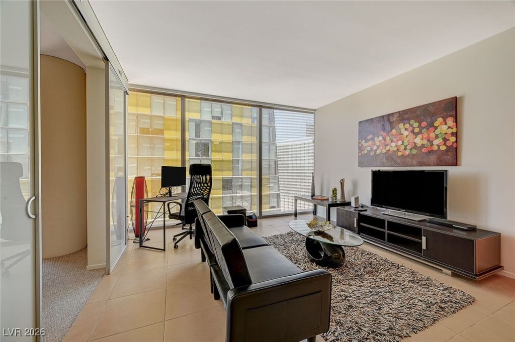 3722 Las Vegas Boulevard 2010, Las Vegas, NV 89158