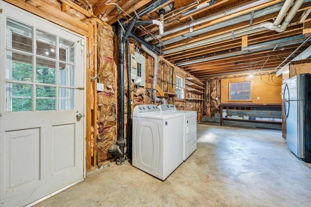 5263 Fordwick DR, Roanoke, VA 24018