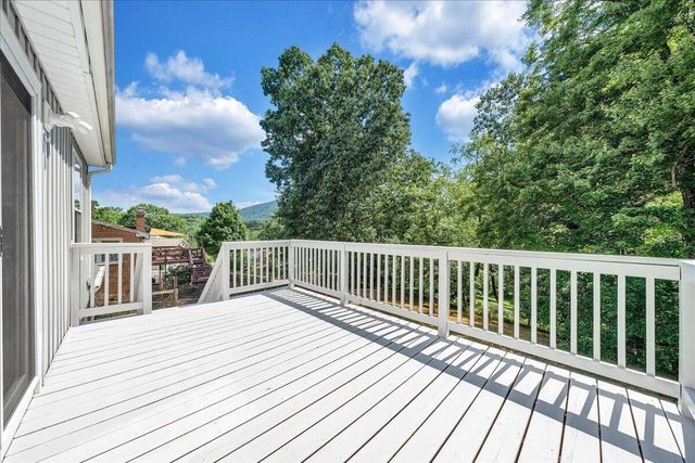 5263 Fordwick DR, Roanoke, VA 24018