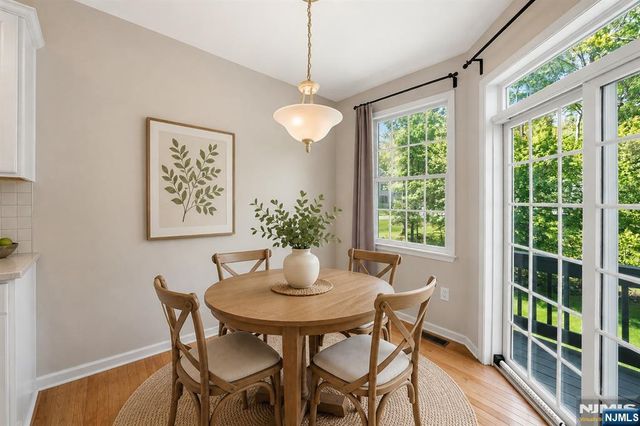 5 Pheasant Run, Old Tappan, NJ 07675
