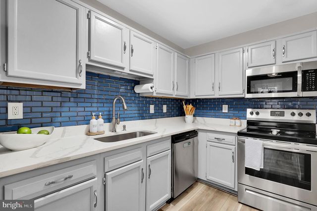 17121 BRIARDALE RD, Rockville, MD 20855