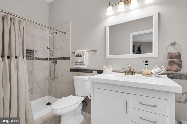 17121 BRIARDALE RD, Rockville, MD 20855