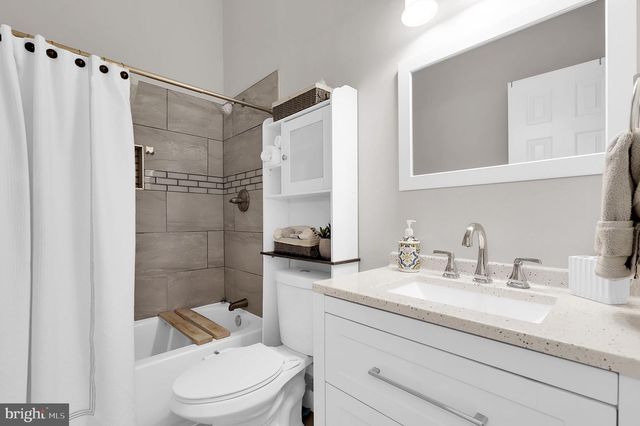 17121 BRIARDALE RD, Rockville, MD 20855