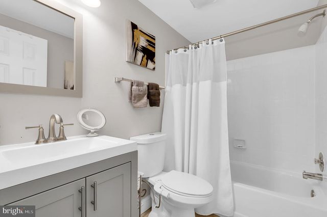 17121 BRIARDALE RD, Rockville, MD 20855