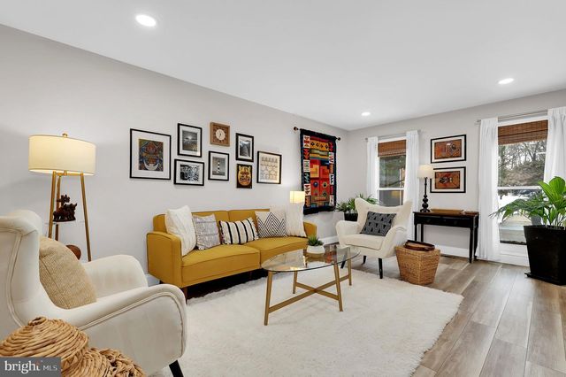 17121 BRIARDALE RD, Rockville, MD 20855