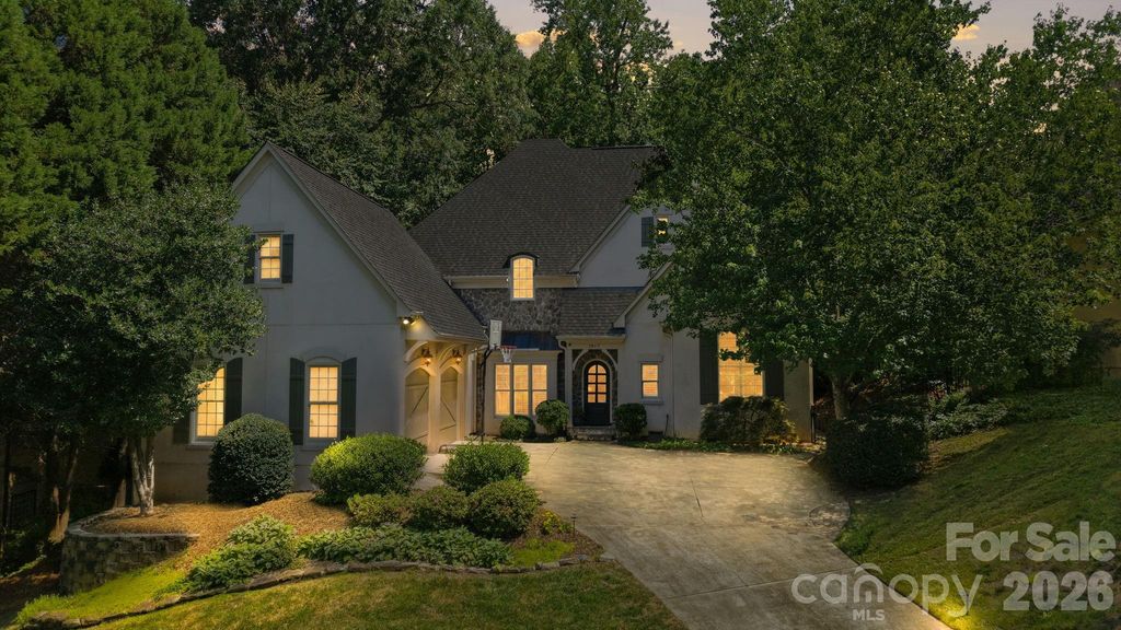 1817 Asbury Hall Court, Charlotte, NC 28209