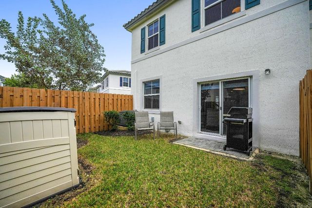 11881 NW 46th Street, Coral Springs, FL 33076