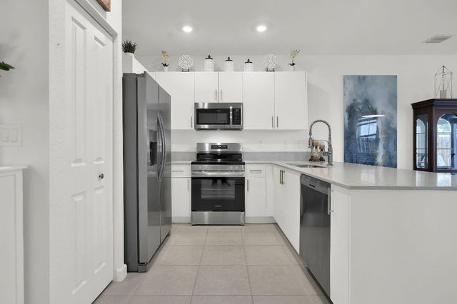 11881 NW 46th Street, Coral Springs, FL 33076