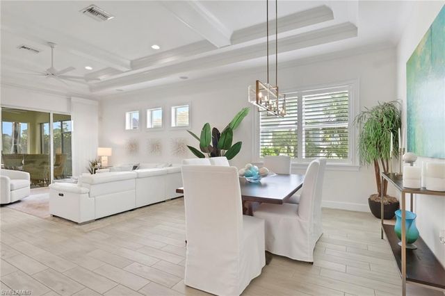 6367 Negril Isle DR, Naples, FL 34113