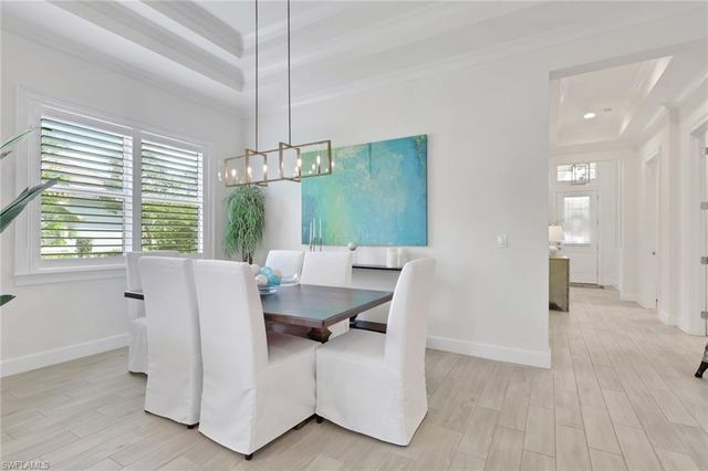 6367 Negril Isle DR, Naples, FL 34113