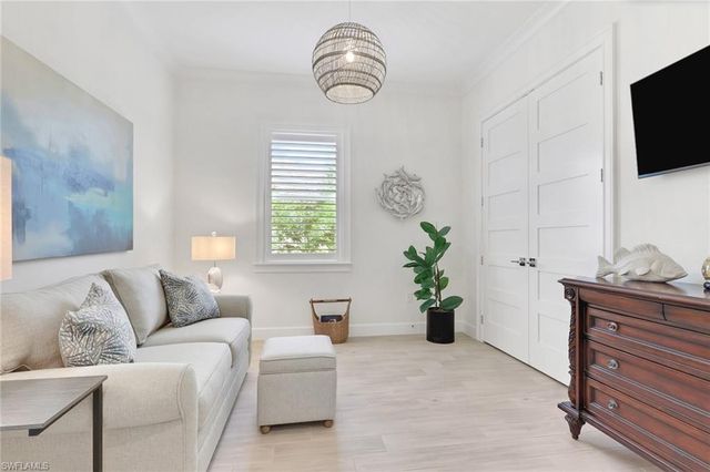 6367 Negril Isle DR, Naples, FL 34113