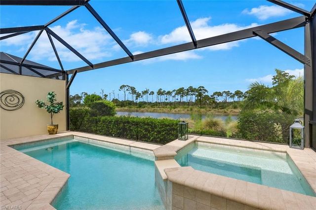 6367 Negril Isle DR, Naples, FL 34113