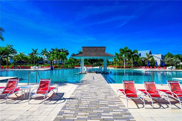 6367 Negril Isle DR, Naples, FL 34113