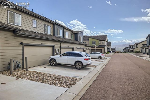 1747 Satin Spar Point, Colorado Springs, CO 80908