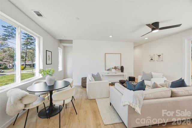 1037 Garringer Place, Charlotte, NC 28208