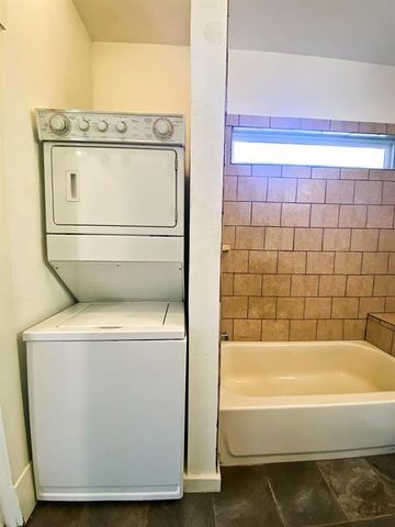 1905 Stevens Street 2, Houston, TX 77026