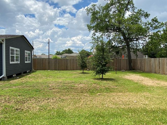 1905 Stevens Street 2, Houston, TX 77026