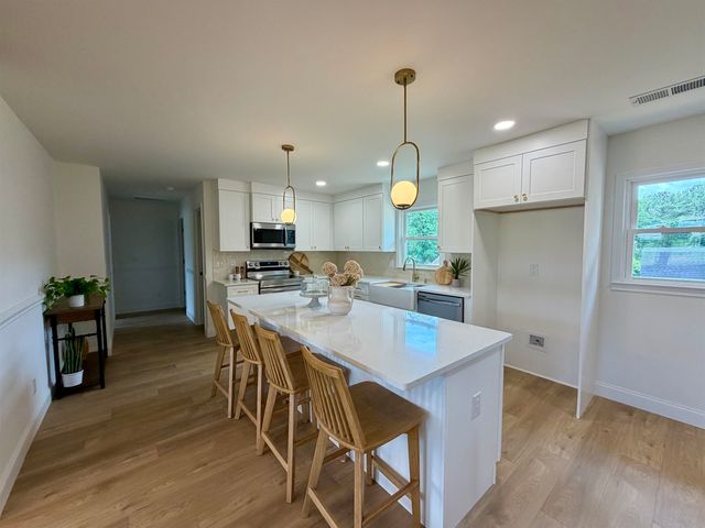 660 Cherry Hill Road, Spartanburg, SC 29307
