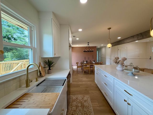 660 Cherry Hill Road, Spartanburg, SC 29307