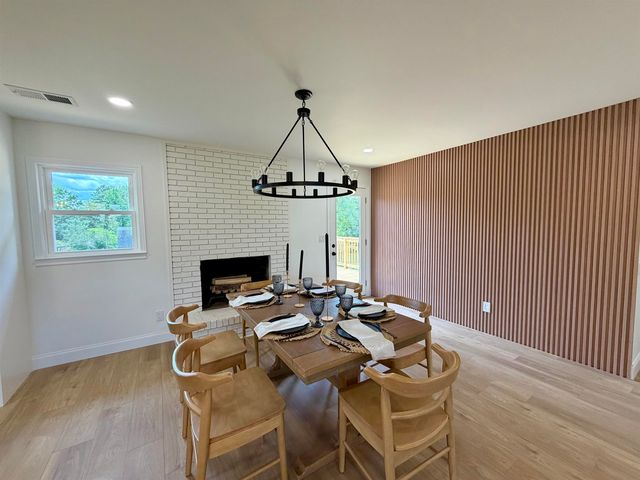 660 Cherry Hill Road, Spartanburg, SC 29307