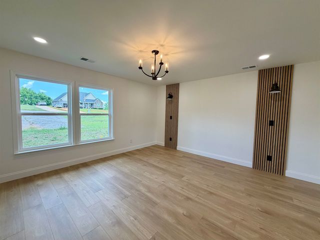 660 Cherry Hill Road, Spartanburg, SC 29307