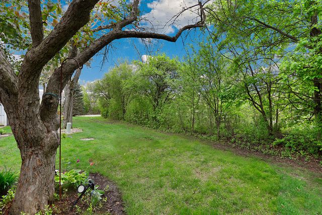 0N024 Ambleside Drive 107, Winfield, IL 60190
