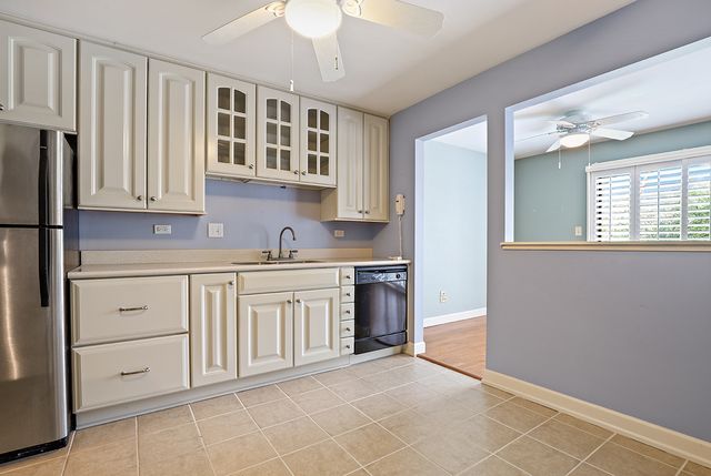 0N024 Ambleside Drive 107, Winfield, IL 60190