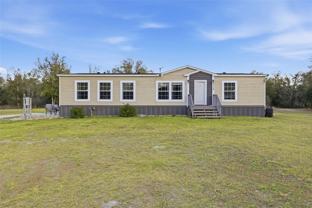 Image 1 of property listing at 710 SW SCOUT GLEN, Fort White, FL 32038