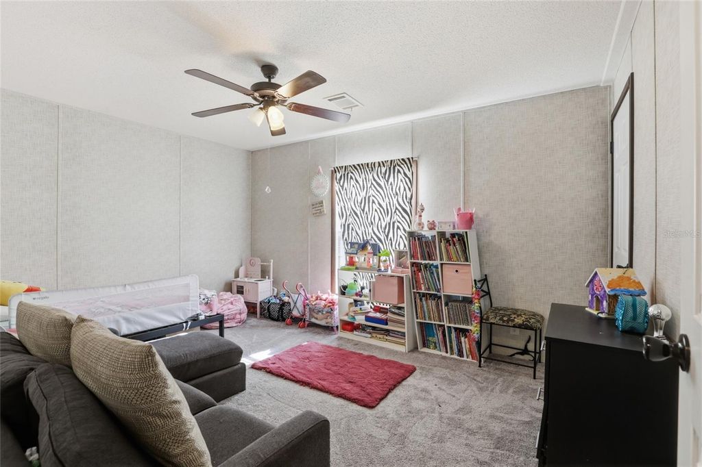 Image 14 of property listing at 710 SW SCOUT GLEN, Fort White, FL 32038