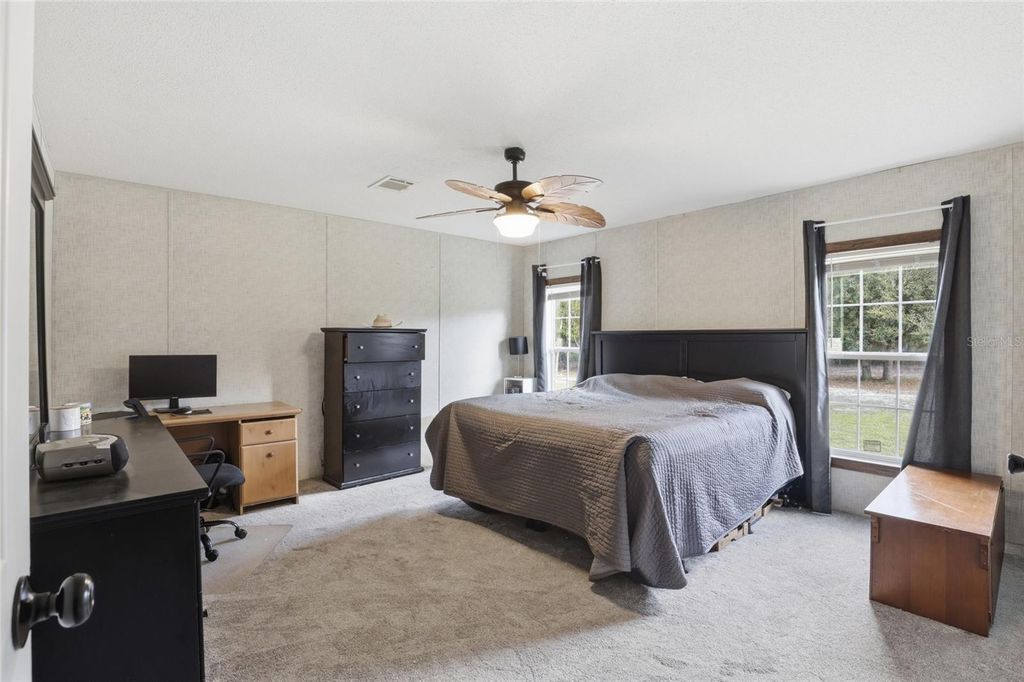 Image 9 of property listing at 710 SW SCOUT GLEN, Fort White, FL 32038