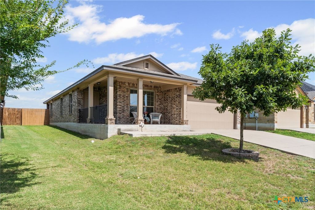 1328 Amber Dawn Drive, Temple, TX 76502