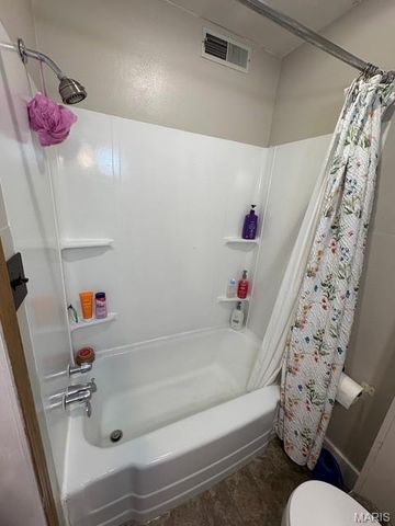 2713 College Avenue, Alton, IL 62002