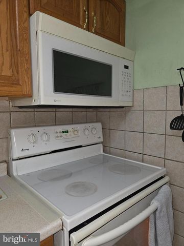 8326 VERONA DR, Hyattsville, MD 20784