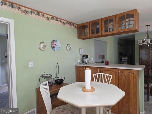 8326 VERONA DR, Hyattsville, MD 20784