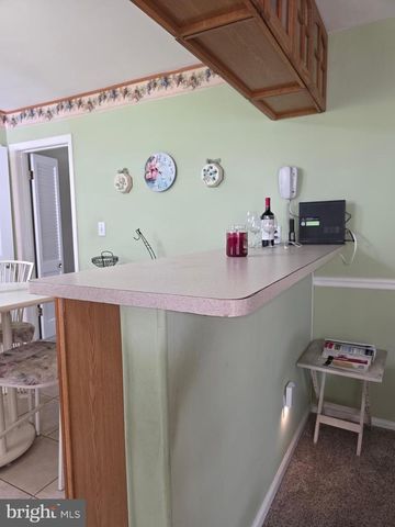 8326 VERONA DR, Hyattsville, MD 20784