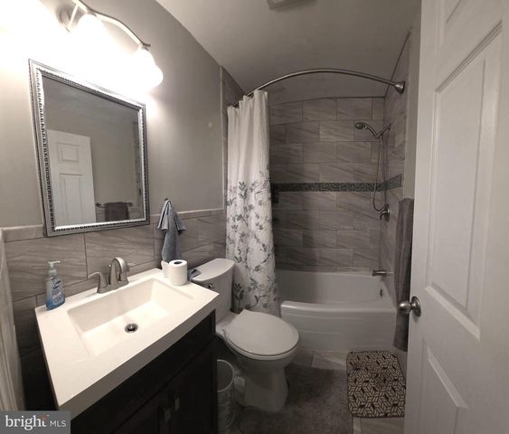 8326 VERONA DR, Hyattsville, MD 20784