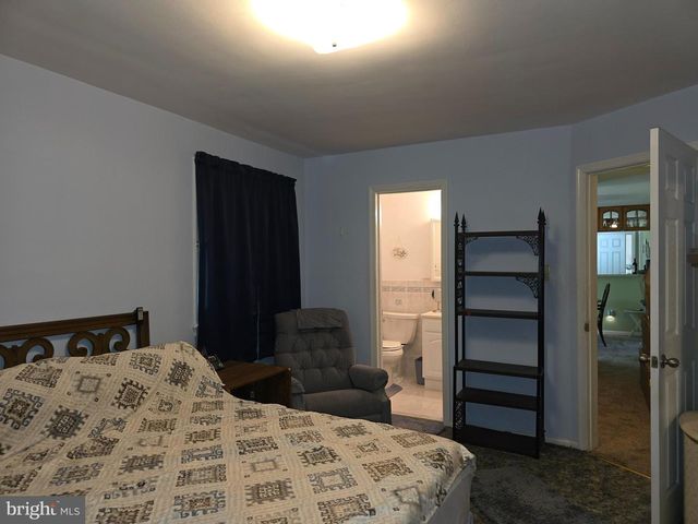 8326 VERONA DR, Hyattsville, MD 20784